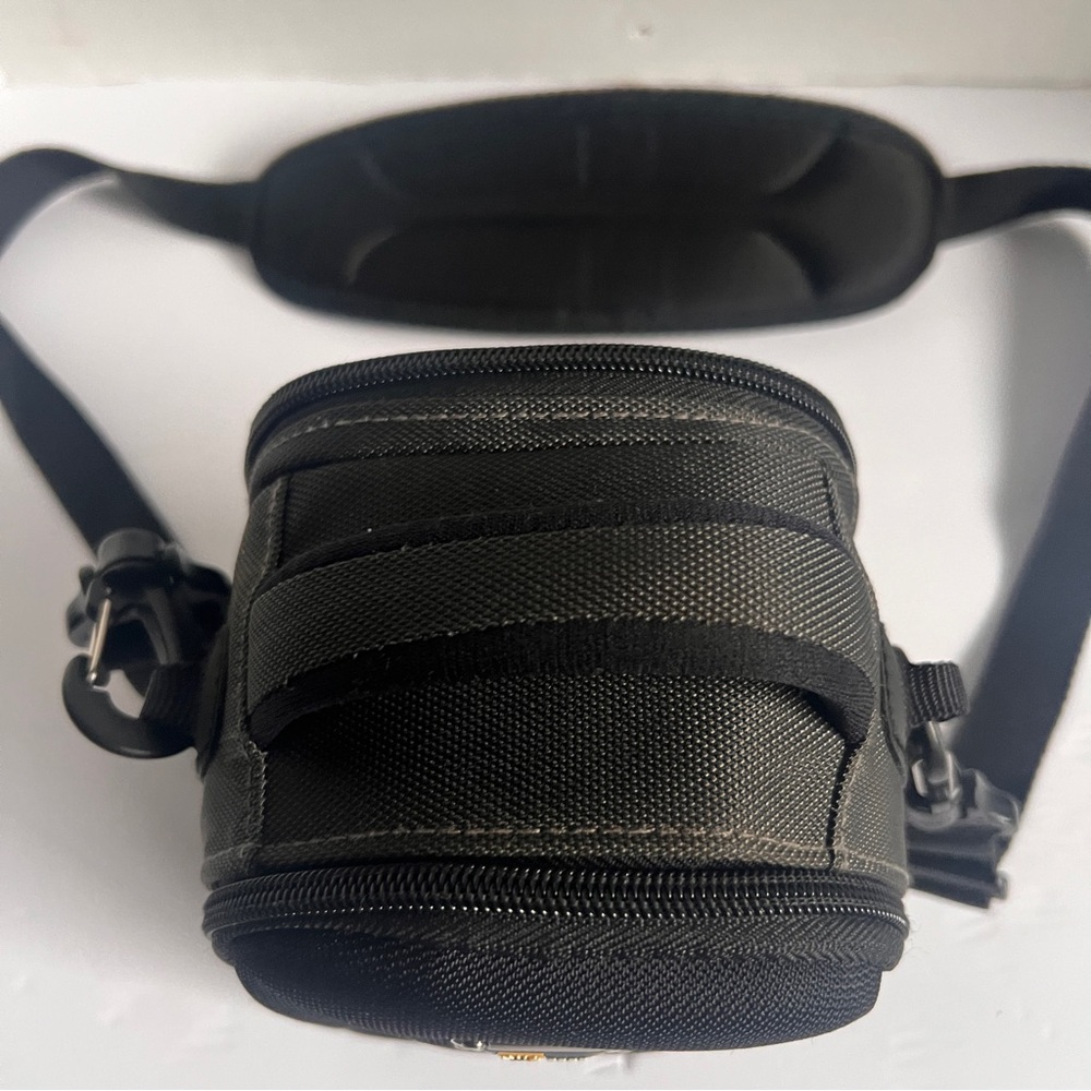 Case Logic Compact Camera Case - Picture 7 of 11